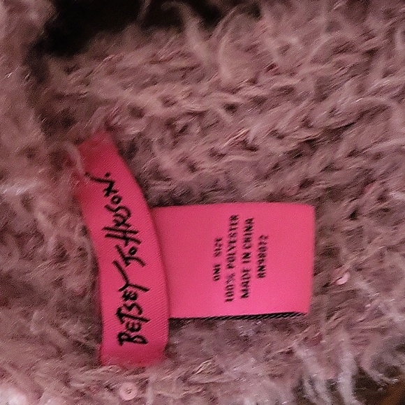 Betsey Johnson Soft Pink Knit Scarf - Picture 7 of 7
